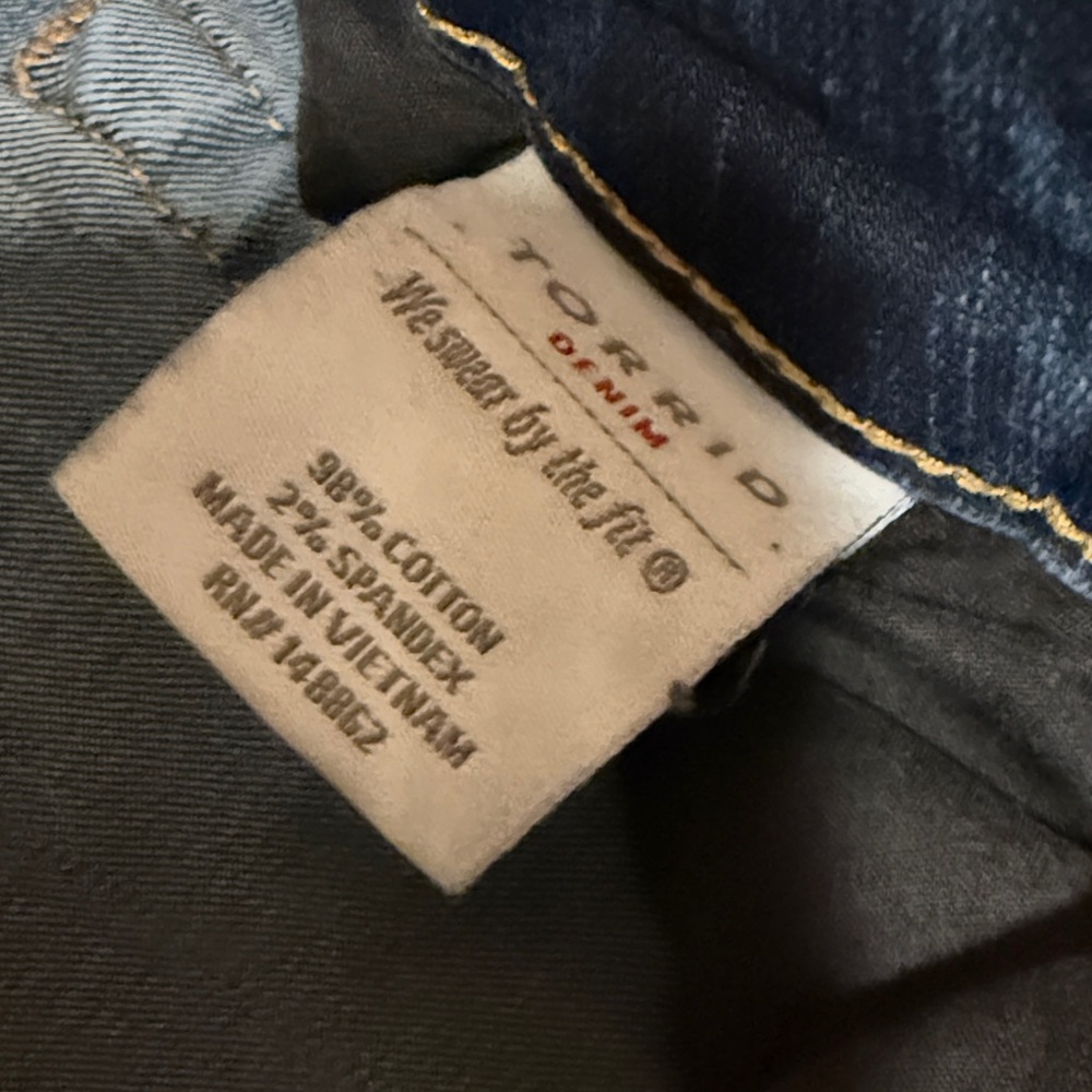 Torrid Dark Blue barely boot Jeans - Picture 3 of 9